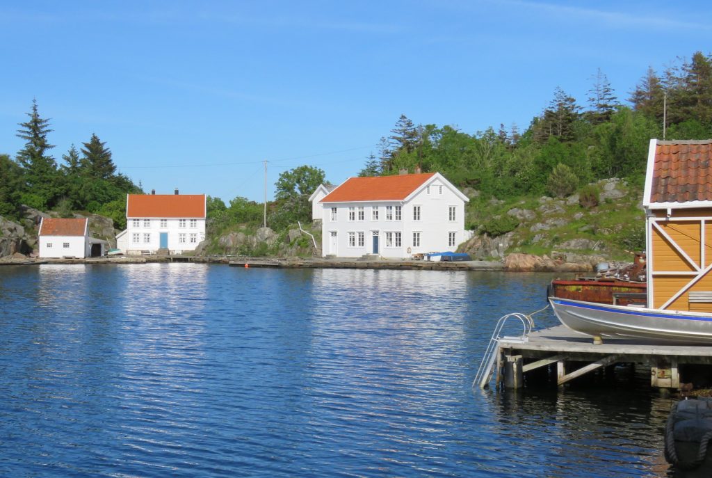 Tollboden eid og drevet av Gina Marie