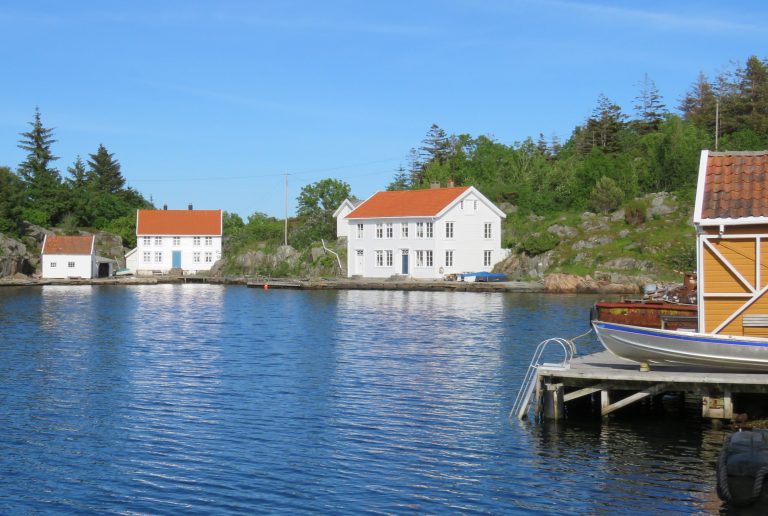 Tollboden eid og drevet av Gina Marie