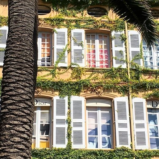 Jeg ville se bak fasaden på St.Tropez - Dior-bygget