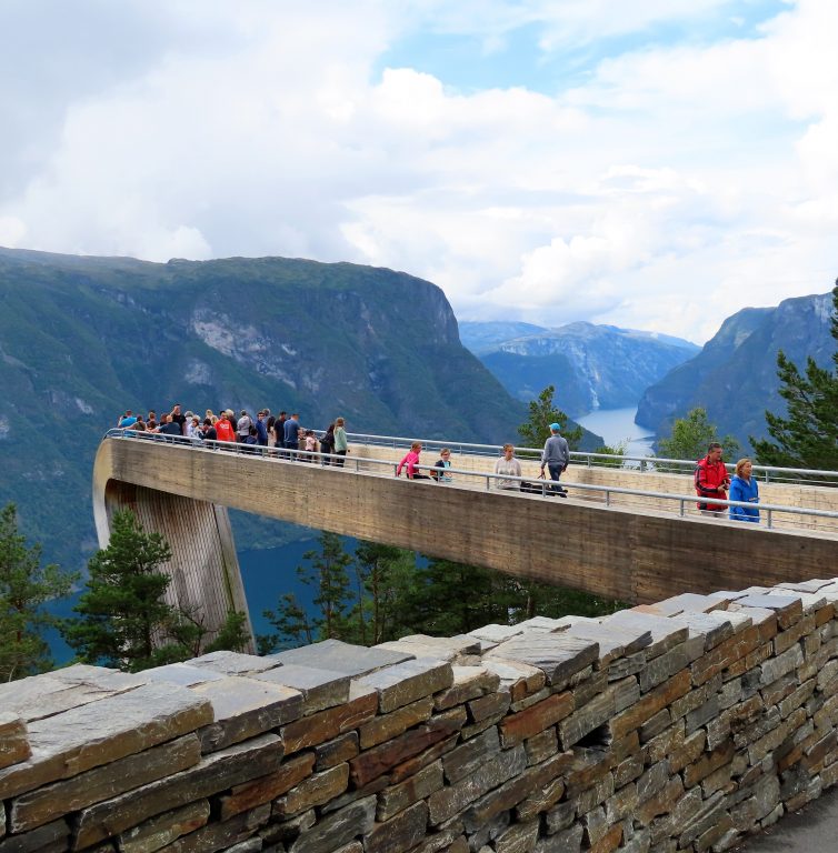 Over Aurlandsfjellet - på en nasjonal turistvei - ved Stegastein IMG_3187 (2)