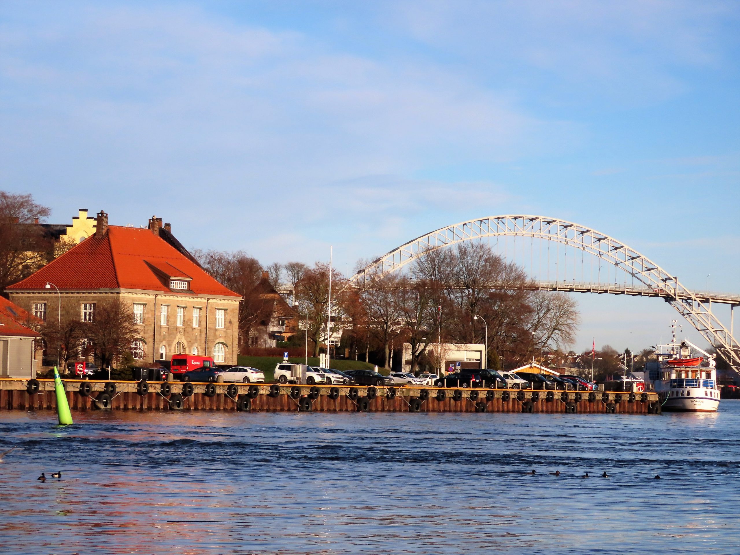 Fra Isegran er det fin utsikt til blant annet Fredrikstadbrua