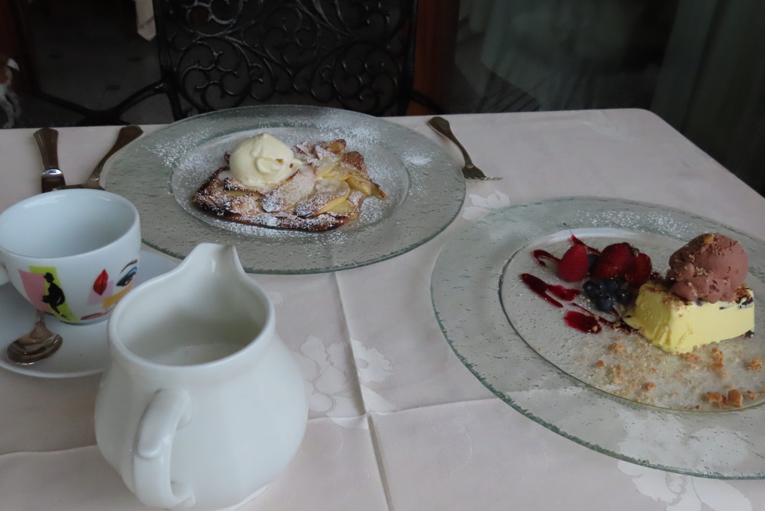 Dessert på La Quertina i Mergozzo med kaffe til