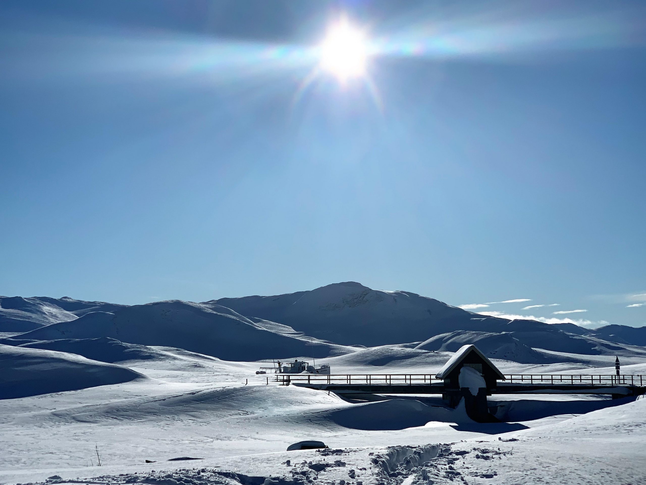 En kjøretur til Bygdin for å nyte omgivelsen kledd i snø