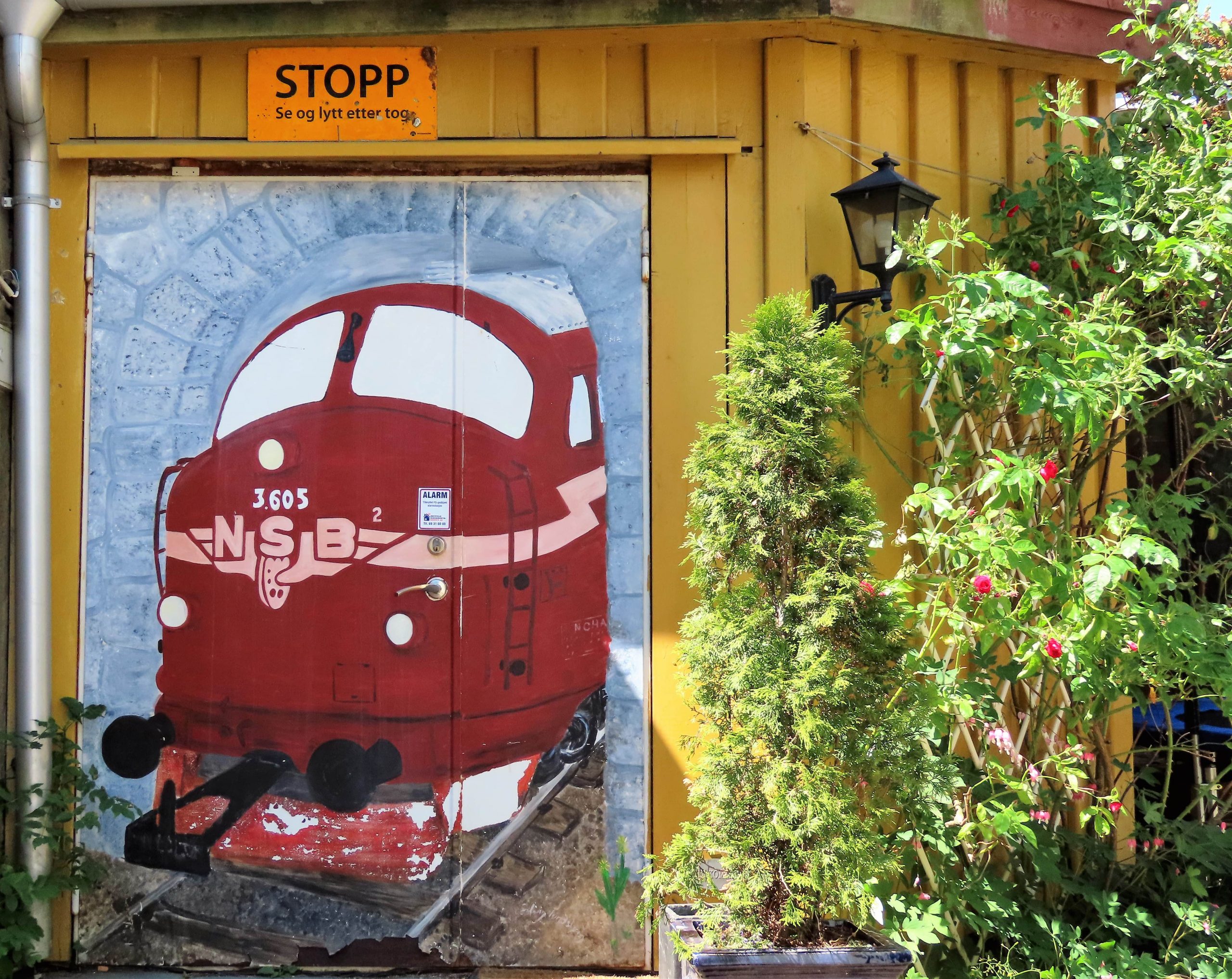 Tips til en sommerdag i sjarmerende Gamlebyen - Nordens største moddeljernbanesenter