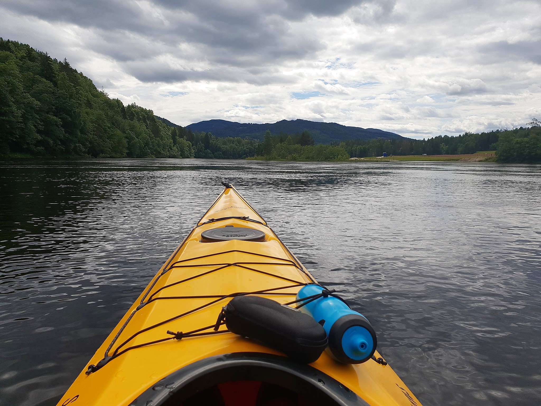 Vår venn Steinar på tur i kajakk del 2