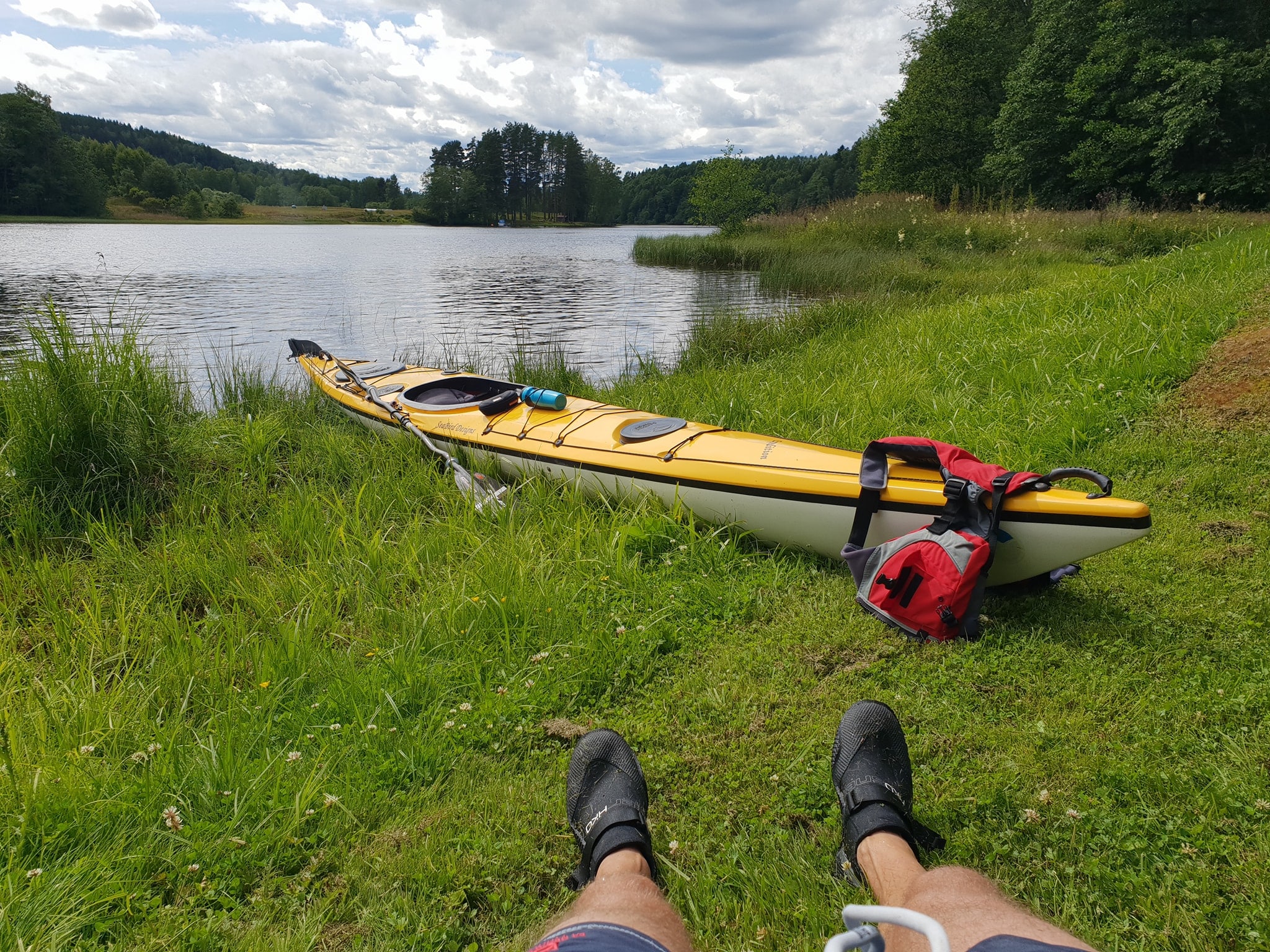 Vår venn Steinar på tur i kajakk på Norsjø del 4