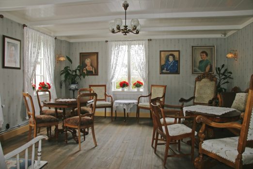 Interiør fra fru Haugans hotell Mosjøen Foto De historiske