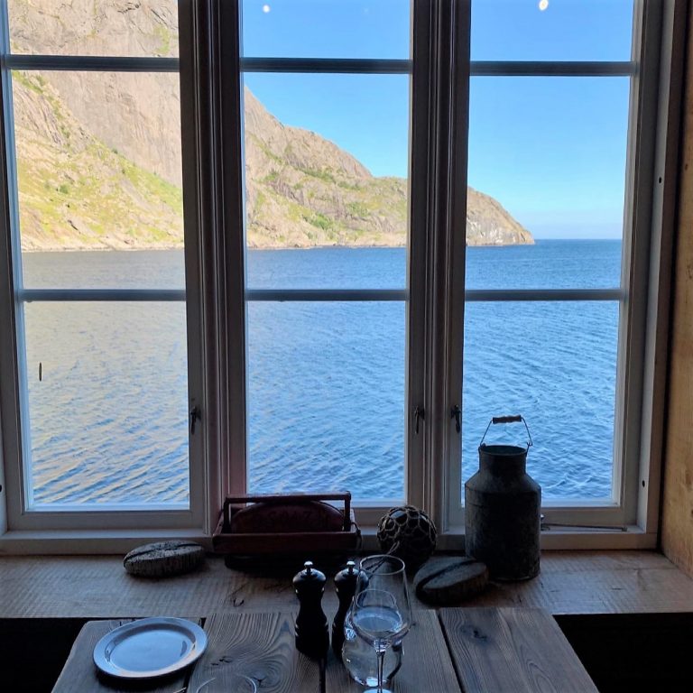 Utsikt fra Karoline restaurant i Nusfjord