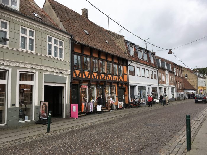 Gatelangs i Køge i Danmark på bobilferie fra Norge til Sør-Frankrike og hjemover igjen