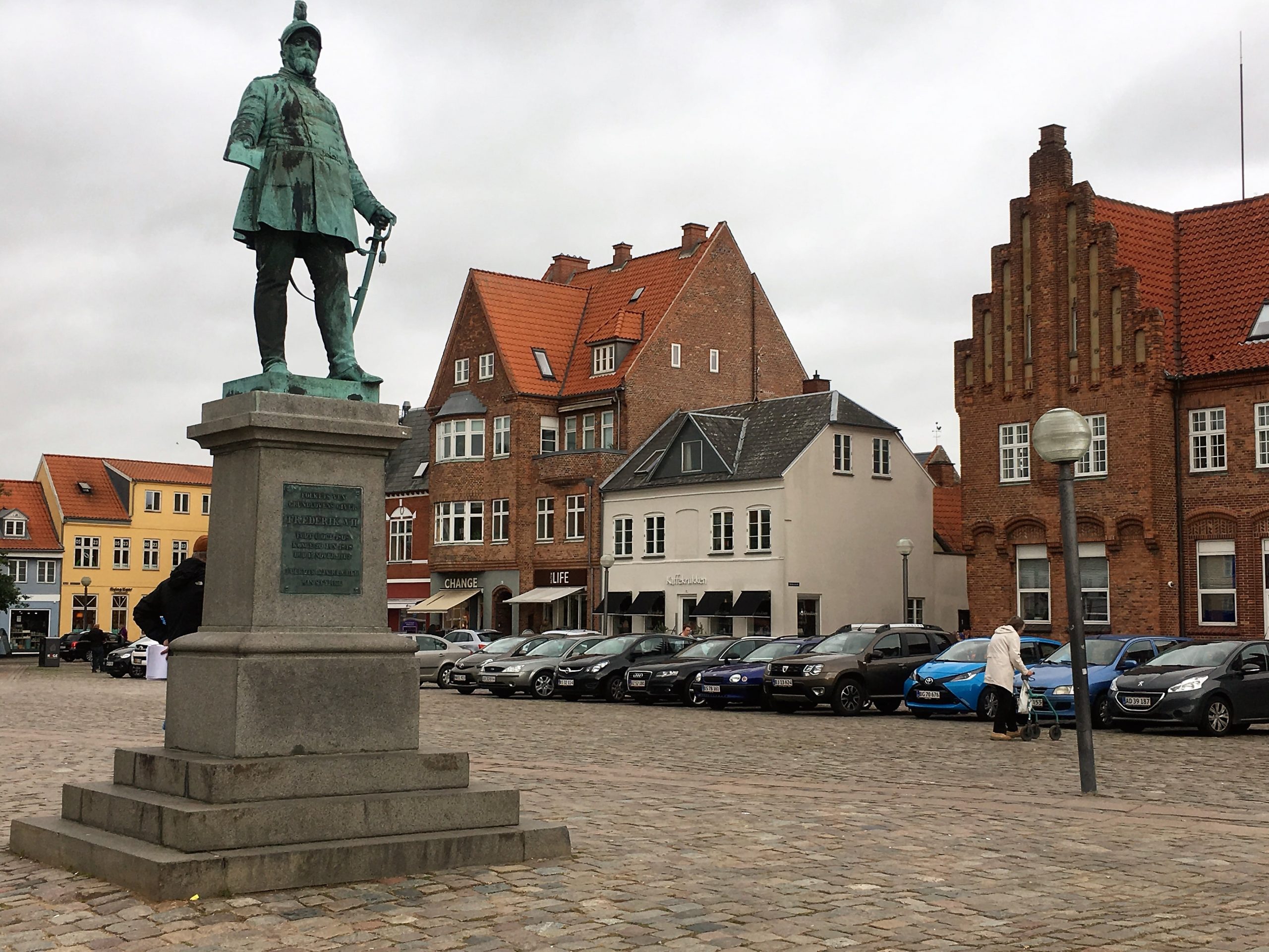 Køge i Danmark – jeg lot meg sjarmere av den gamle byen - torget