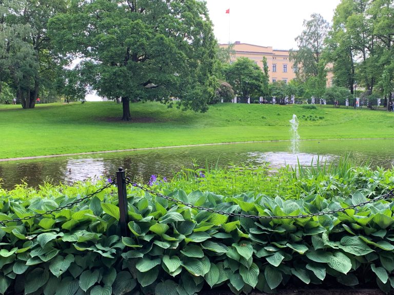 Slottsparken - en frodig oase i hjertet av Oslo