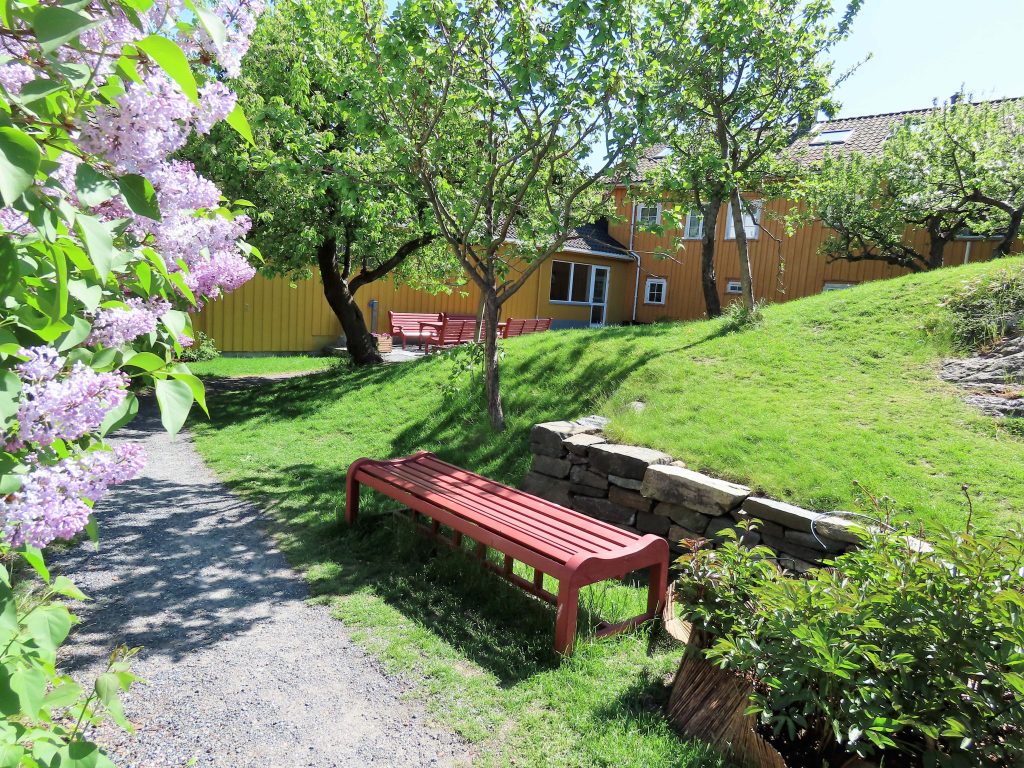 Opplev Risør - trehusbyen langs sørlandskysten - Hollenderhagen