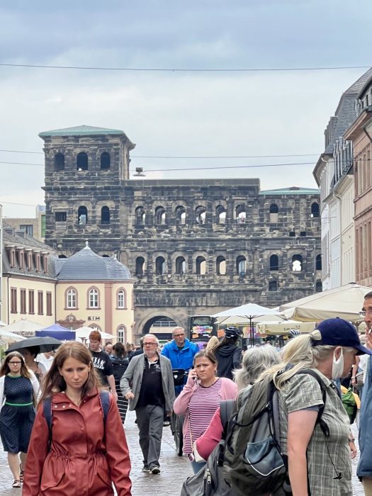 Porta Nigra - romersk byport i Trier
