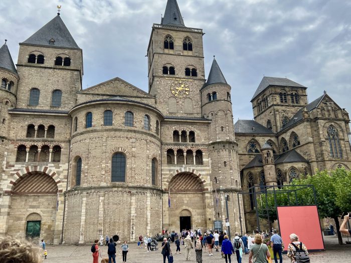 Domkirken i Trier, sett utenfra