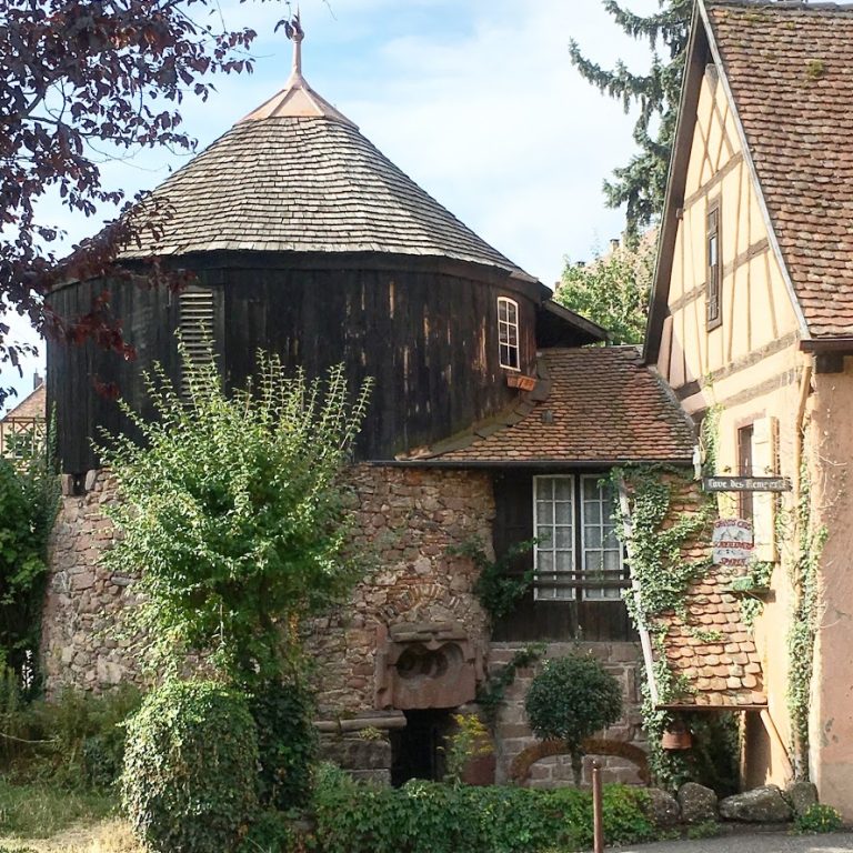 Riquewihr - en av de eventyraktige landsbyene i Alsace