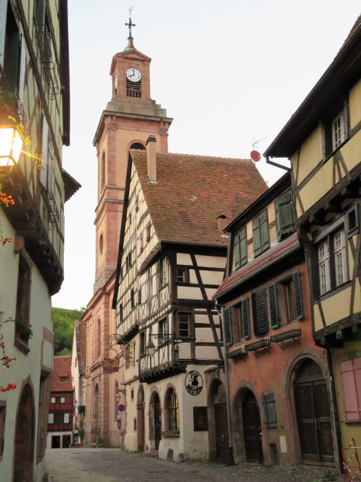 Riquewihr - en av tre kirker