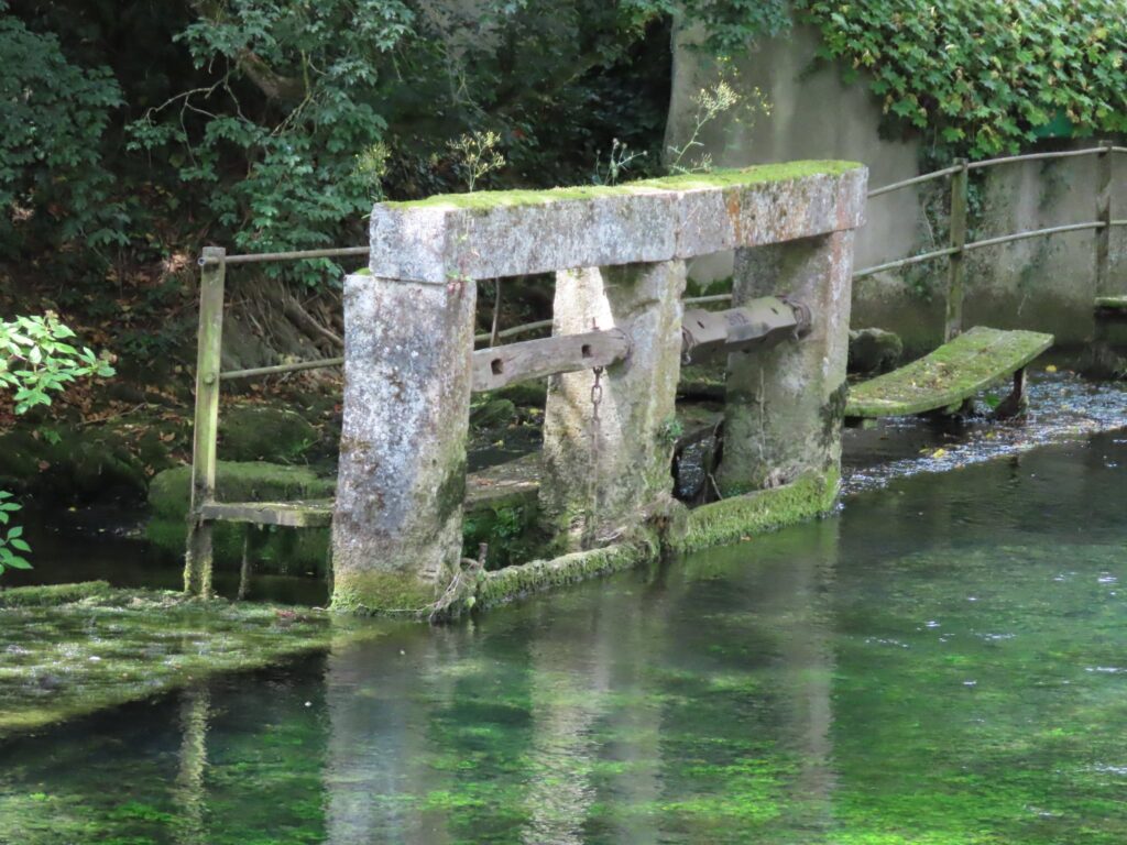 Deler av mølla som ligger inntil Blautopf - den vakre kilden