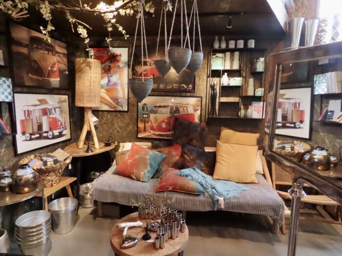 Daybed blant snurrepiperier og botaniske utskeielser på Etcetera