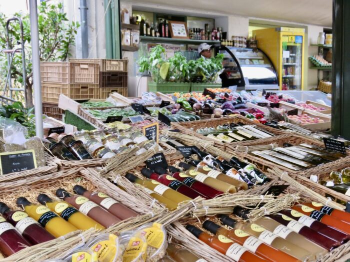 Markedsdag i Sainte Maxime - godt utvalg av mat