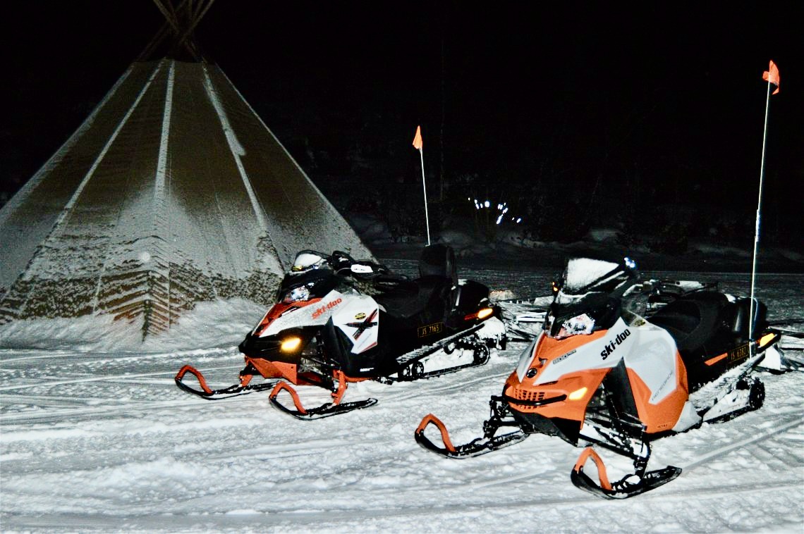 Snøskutertur til lavvoen, Beitostølen
