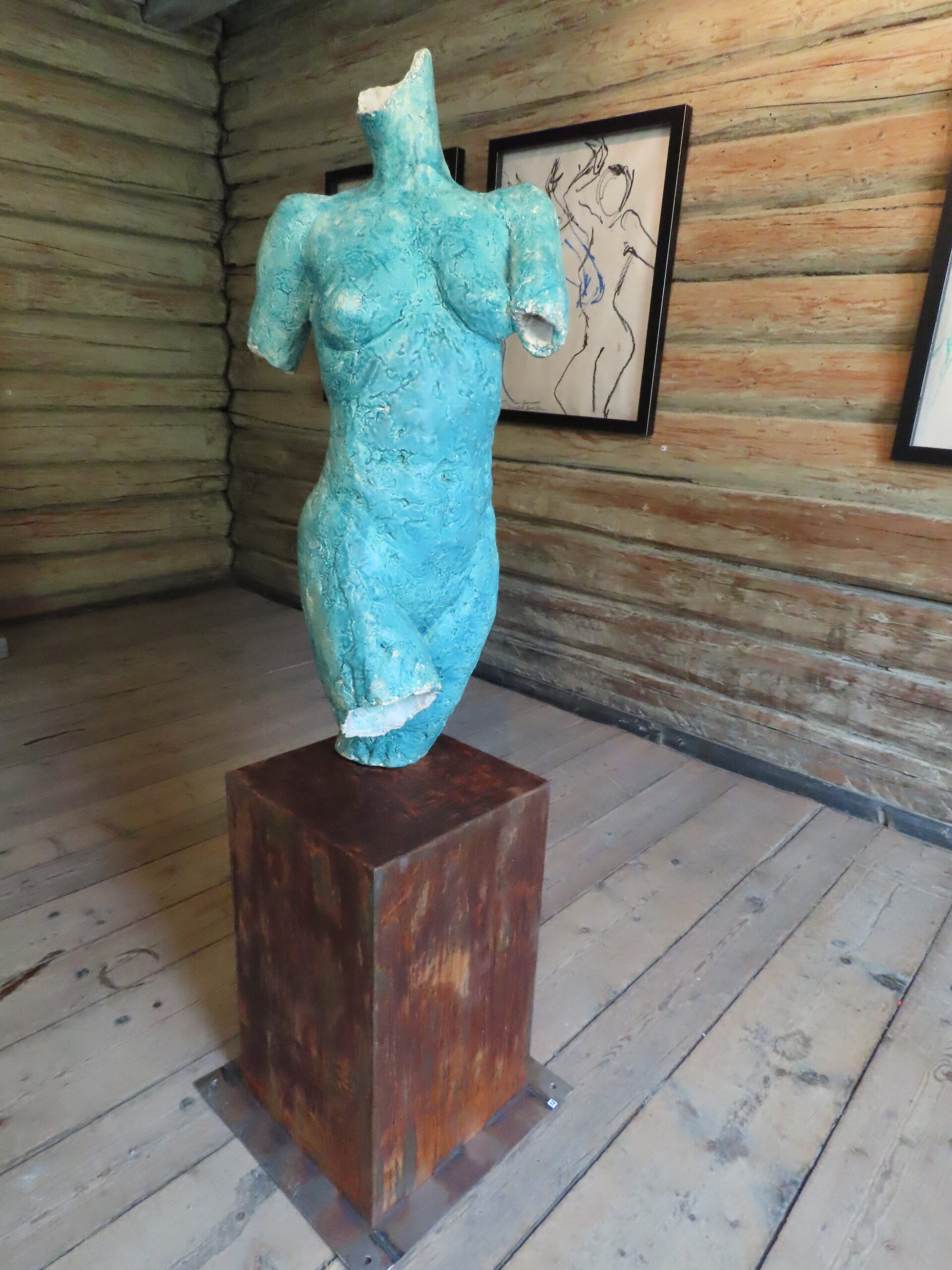 Skulptur fra kunstutstillingen på prestegarden i 2021