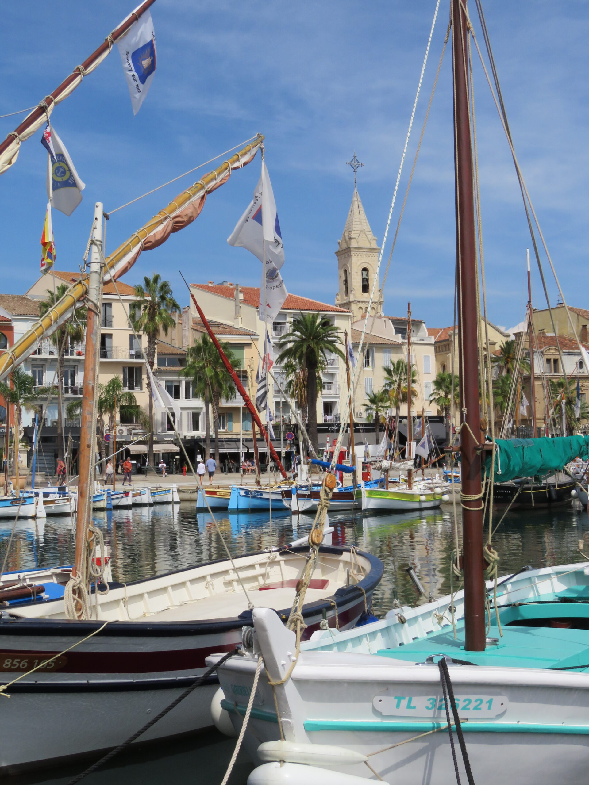 Sanary-sur-mer Det herlige båtlivet i havnen