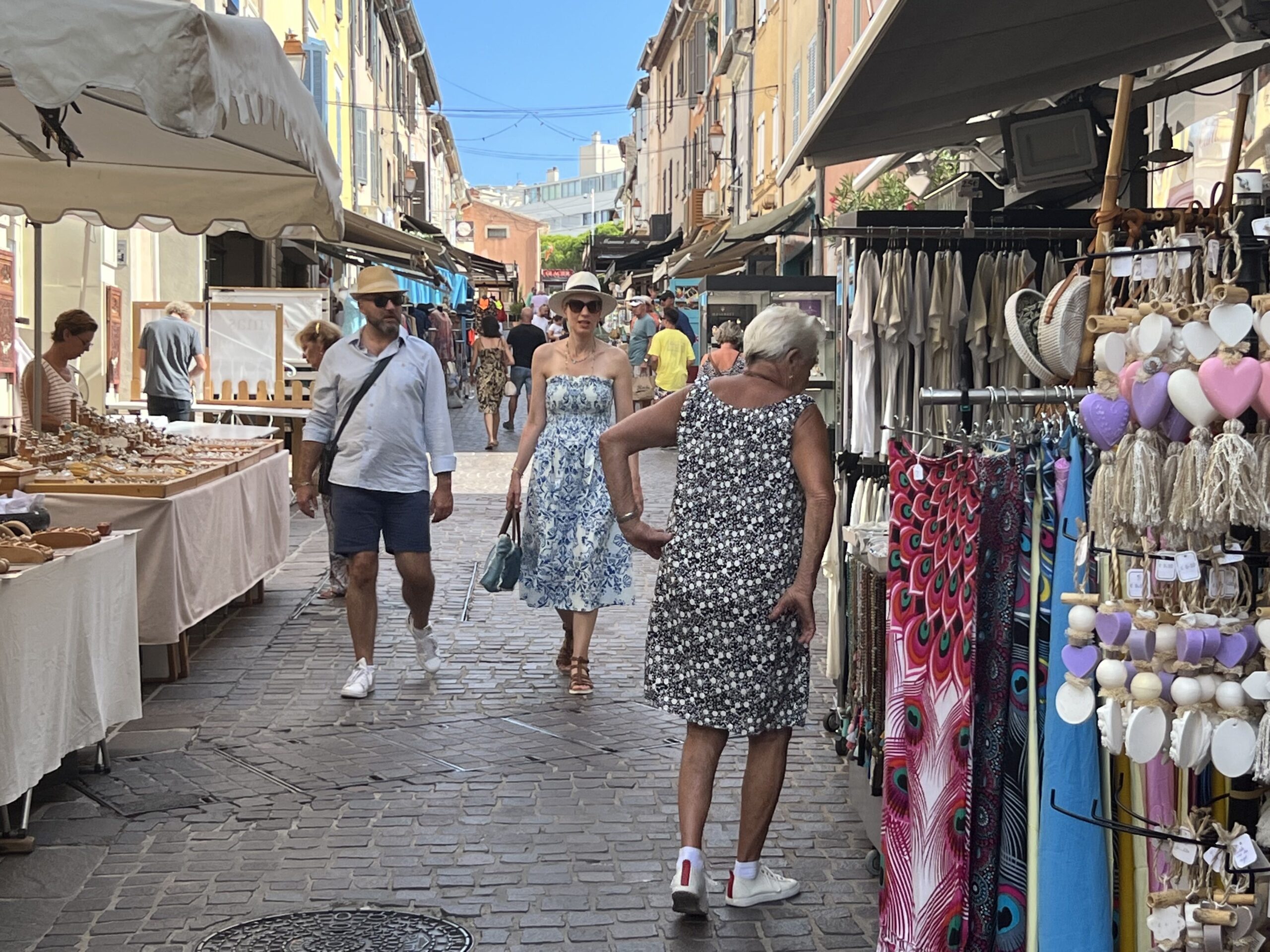 3 sjarmerende byer i Provence - Sainte Maxime, Sanary sur mer og Aix en Provence Koselig handlegate i Sainte Maxime