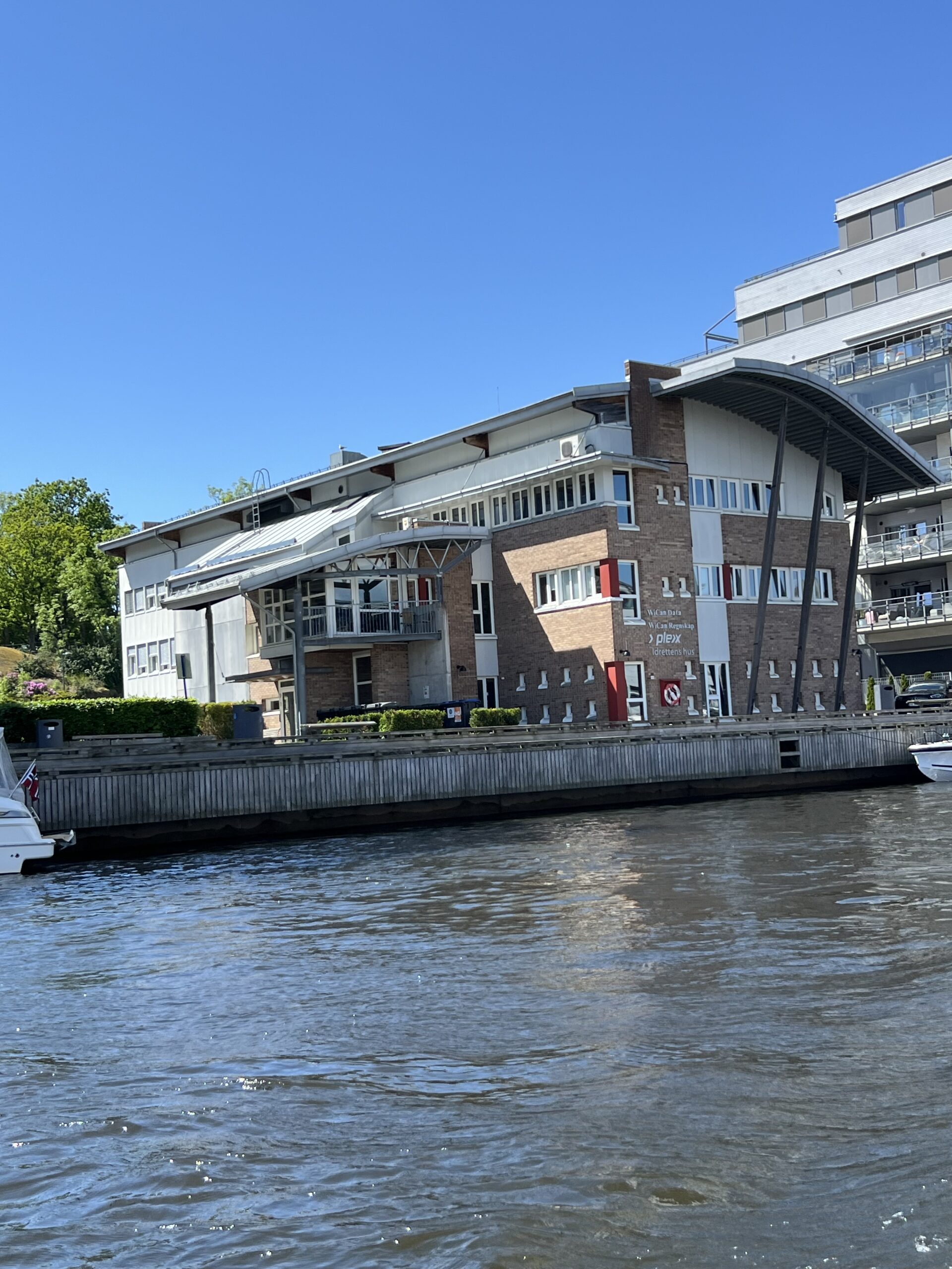 Høyskolen på Kråkerøy - huset tidligere Fredrikstad mekaniske verksted
