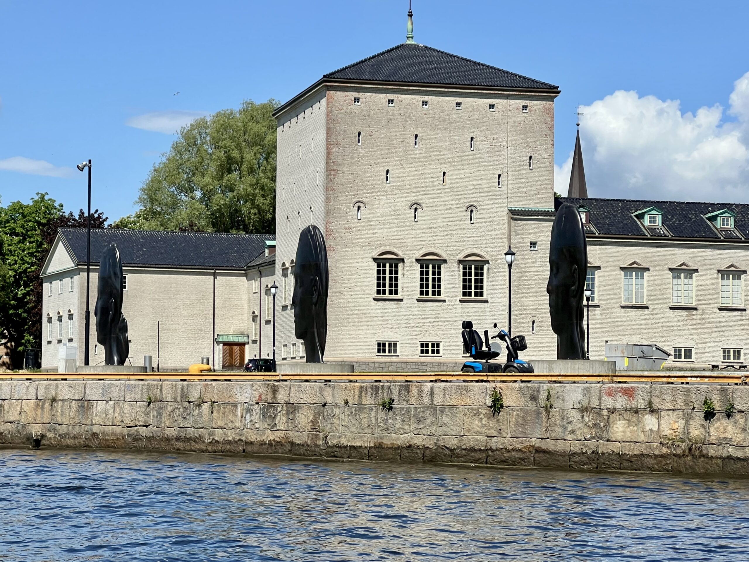 Biblioteket på bysiden