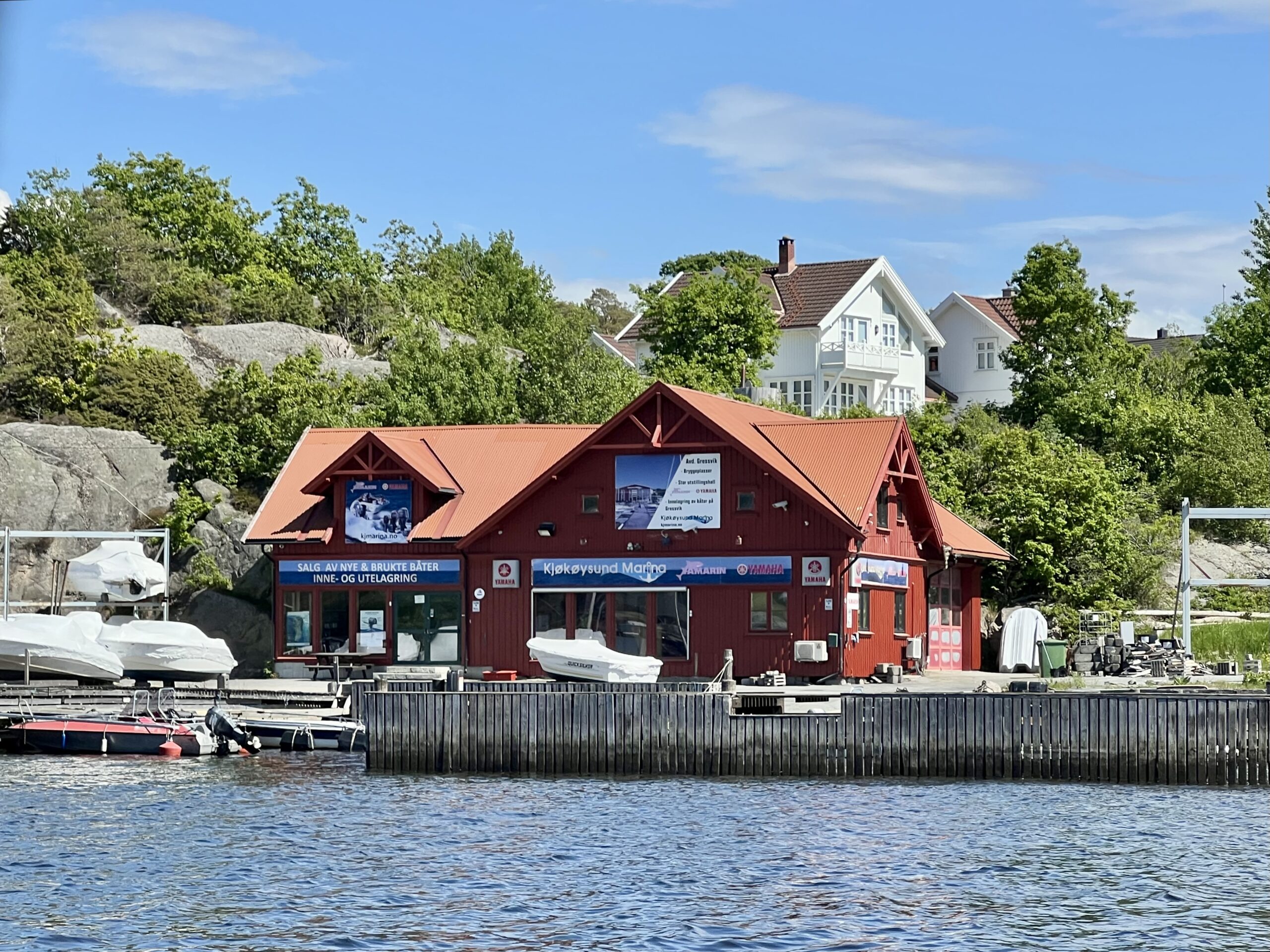 Kråkerøy sett fra sjøen - Kjøkøysund marina
