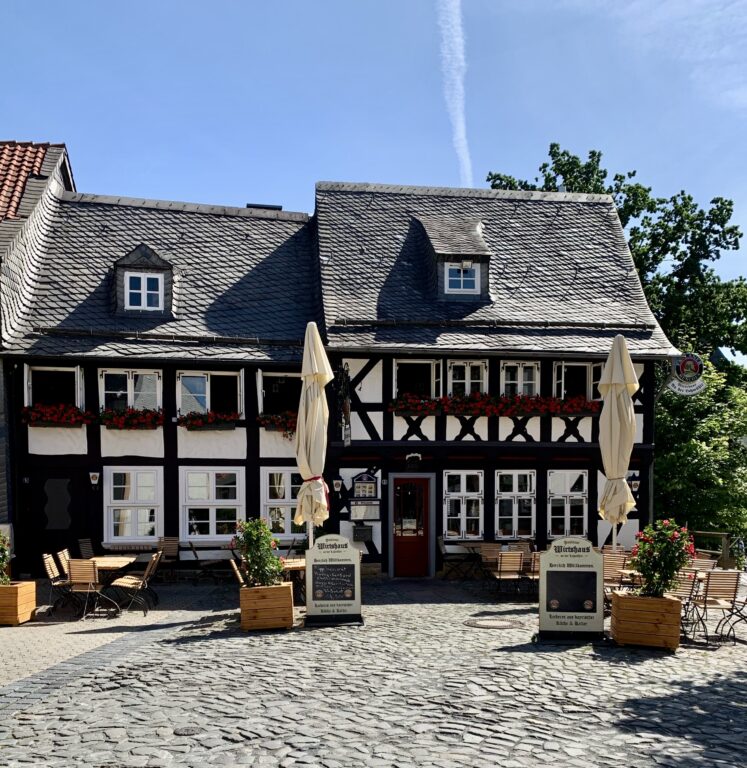 Goslar - eventyrlig småbysjarm i Tyskland - Bindeverkshus som det er over 1500 av i Goslar