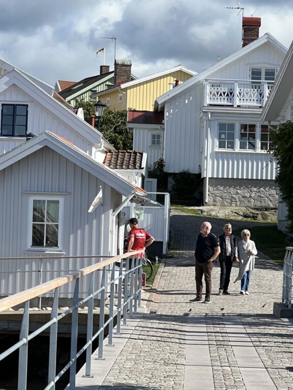 Opplev Fiskebäckskil – ferieidyllen sør for Lysekil. Aldri en ferie uten is. Det fikk vi smake her