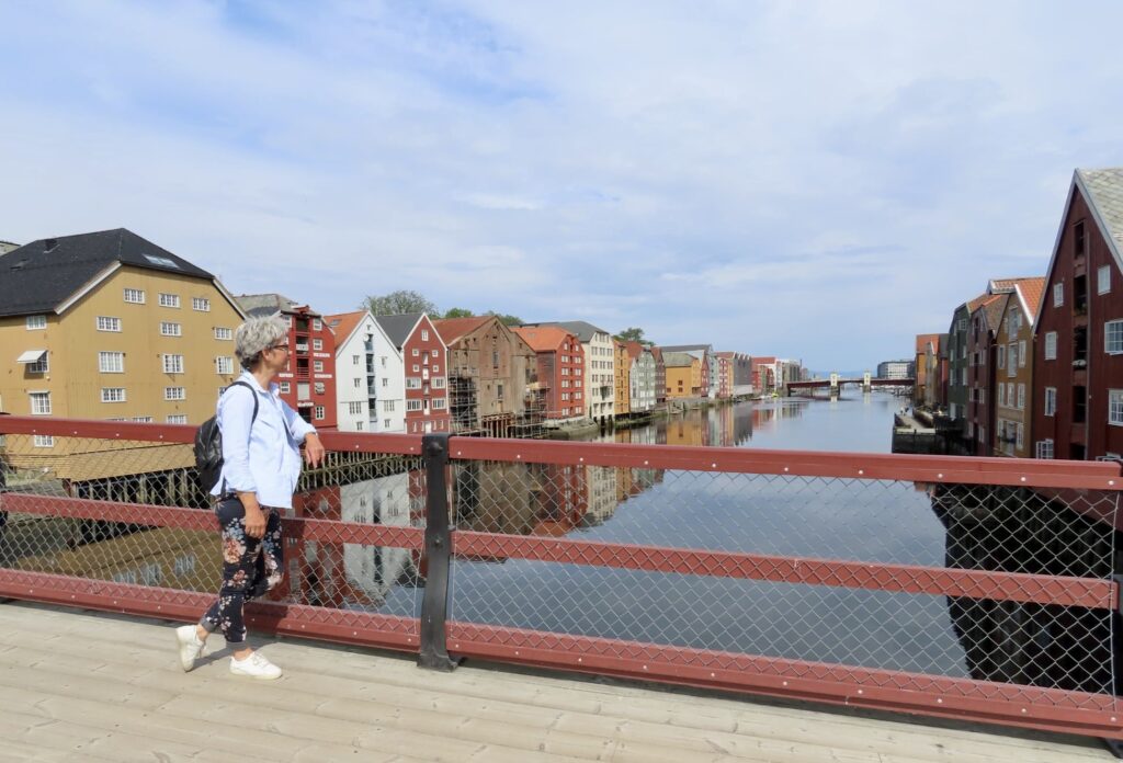 3 severdigheter i Trondheim på noen timer - Nidarosdomen, museet og Gamle Bybro Utsikt fra bybroen