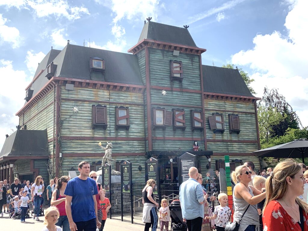 Spøkelseshus - Legoland Med bobil i Legoland