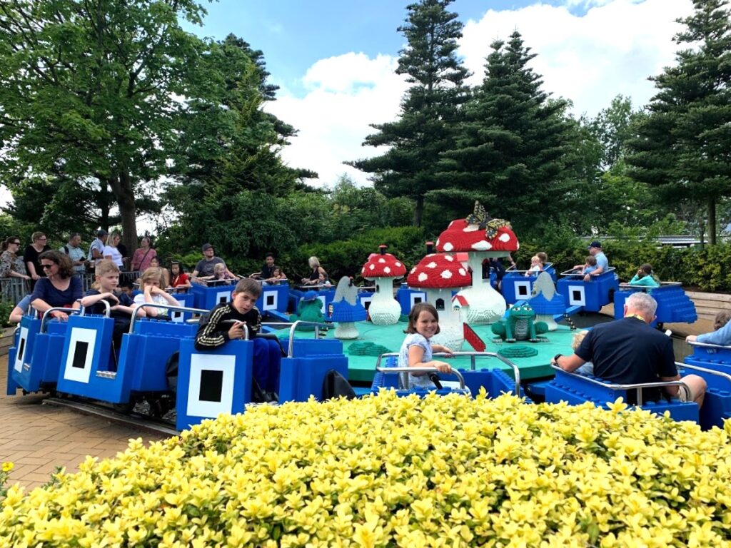 Bane hvor man kan se seg om i Legoland